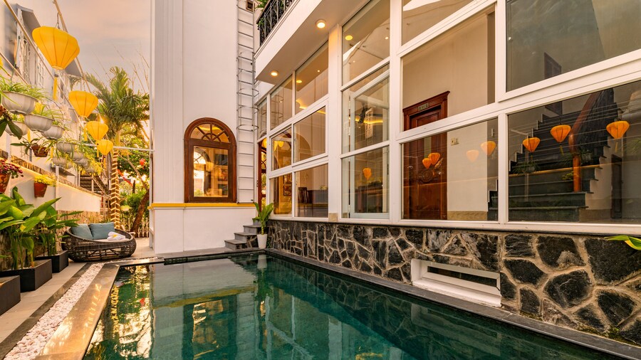 Iris De Villa Hoi An