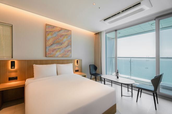 Ropa de cama de alta calidad, insonorización y wifi gratis 