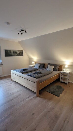 3 Schlafzimmer, Bügeleisen/Bügelbrett, Reisekinderbett, WLAN