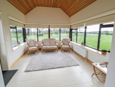 BUNNY LANE, family friendly in Ballycarra, County Mayo