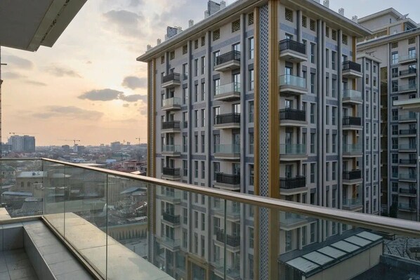 One Bedroom Deluxe Apartment | Street view - STYLO Residences & Suites (Tashkent)