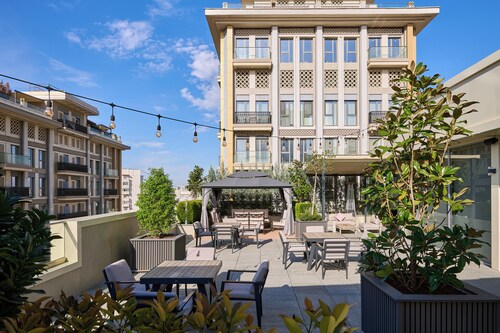 STYLO Residences & Suites