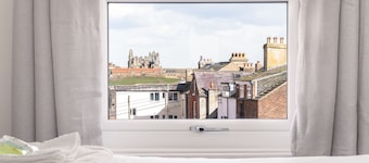 Standard King Bed, Ensuite