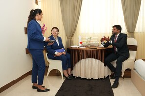 Rom – premium | Oppholdsområde | Flatskjerm-TV