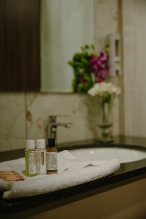 Toalettartikler (inkludert) og tøfler