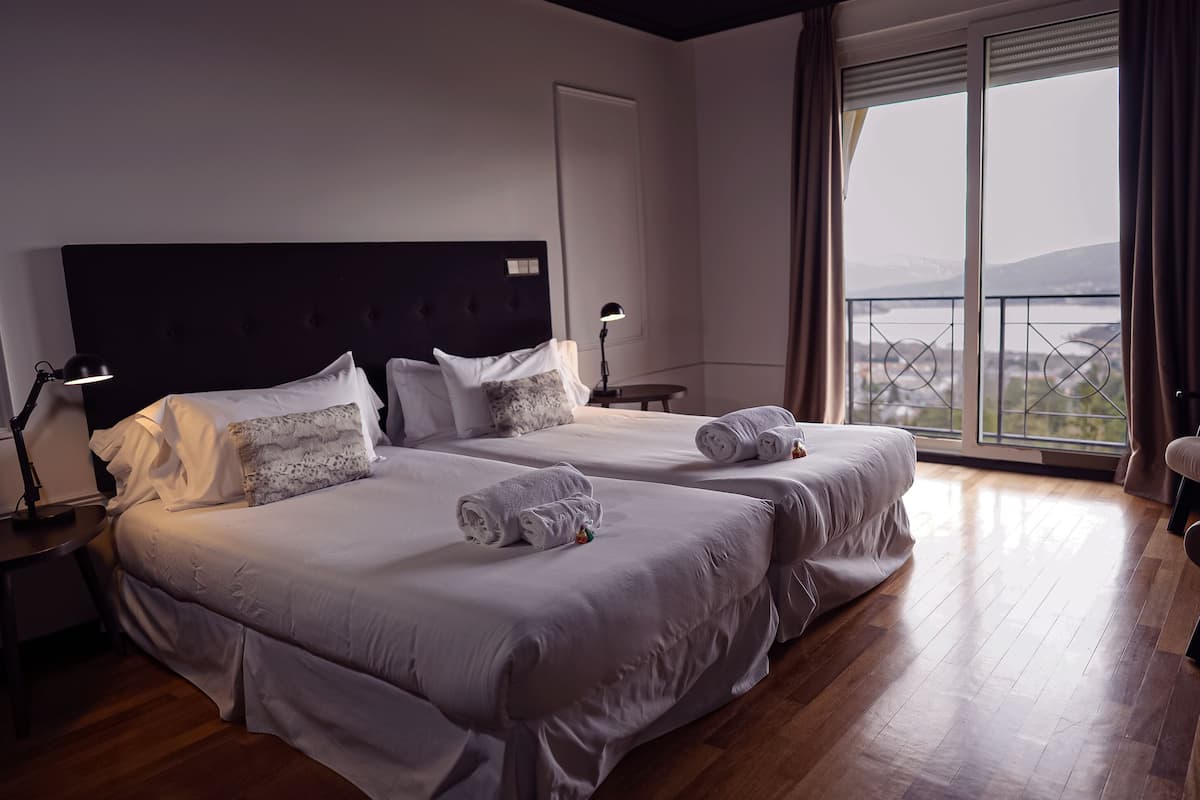 Panoramic Double Room, 1 Bedroom, Non Smoking, Lake View | In-room safe, blackout curtains, iron/ironing board (on request)