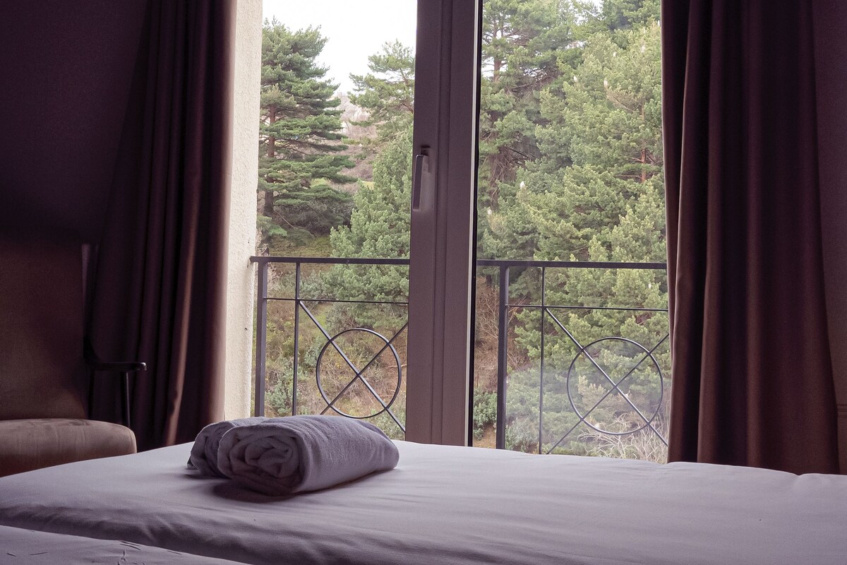 In-room safe, blackout drapes, iron/ironing board (on request)