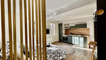 1 chambre, fer et planche à repasser, Wi-Fi gratuit, draps fournis