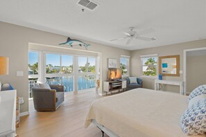 3 slaapkamers, een bureau, een strijkplank/strijkijzer, gratis wifi