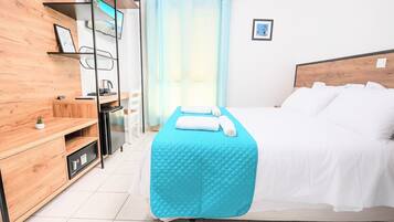 In-room safe, soundproofing, free WiFi