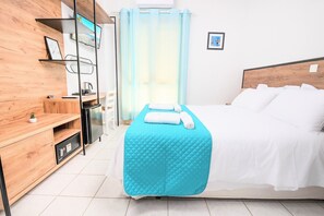 Quarto casal ou duplo clássico, vista para o jardim | Cofres nos quartos, quartos à prova de som, Wi-Fi de cortesia