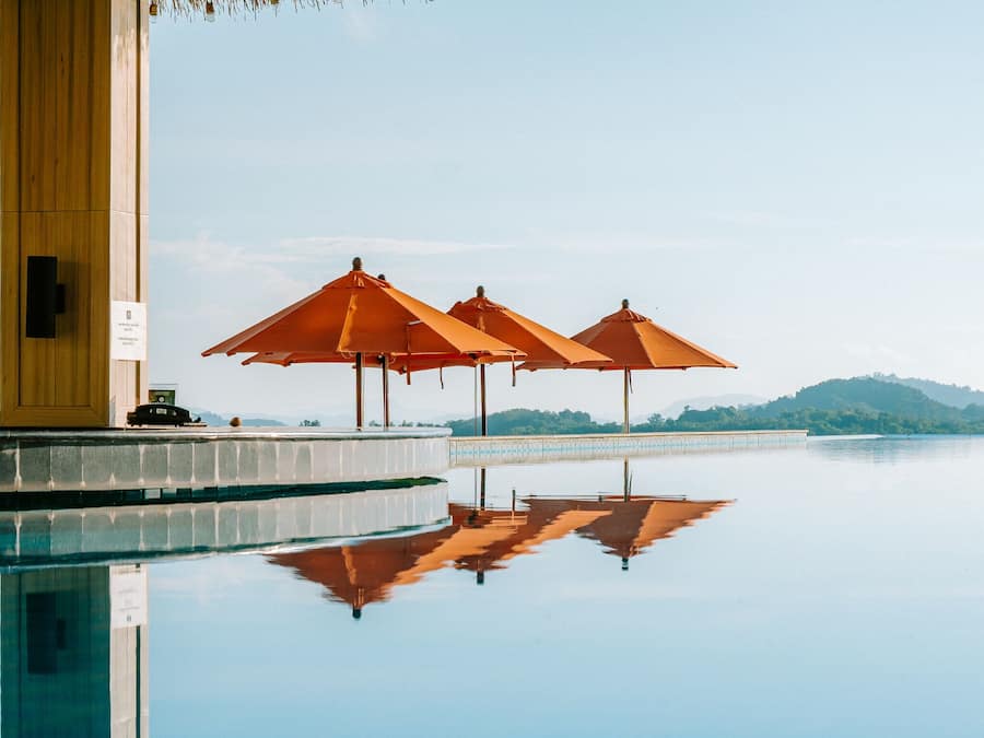 2 piscinas al aire libre