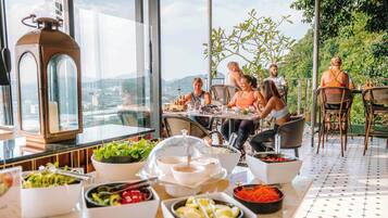 Tägliches Frühstücksbuffet (412 THB pro Person)