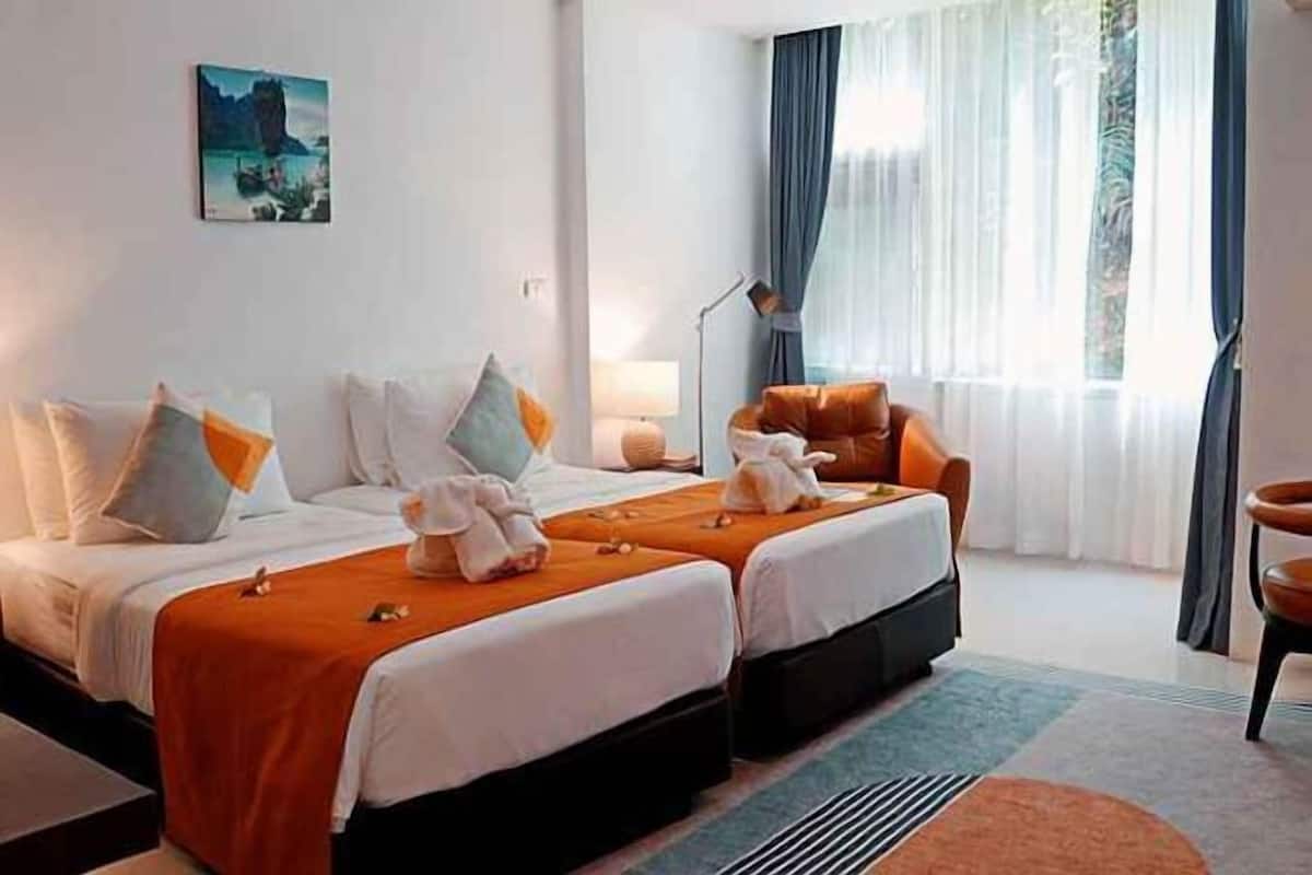 1 bedroom, in-room safe, individually furnished, iron/ironing board