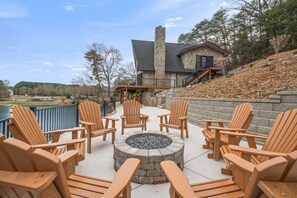 Terrace/patio - Heron's Cove Cottage (Taylorsville)