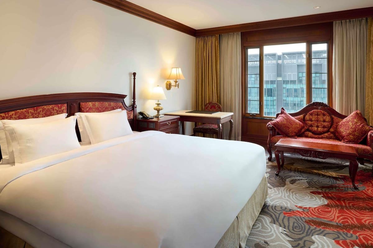 Deluxe Room, 1 King Bed (Panoramic View)