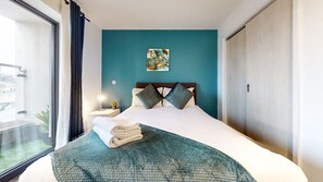 4 chambres, fer et planche à repasser, Wi-Fi, draps fournis