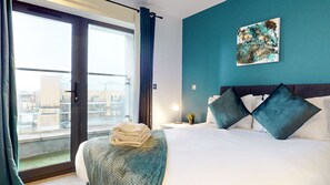 4 soverom, strykejern/-brett, wi-fi og sengetøy