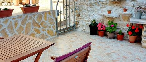 City Apartment, Non Smoking, Garden View | Terrace/patio