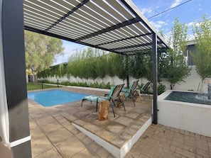 Outdoor pool - Maxton Boutique Hotel (Upington)