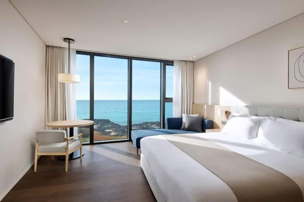 In-room safe, desk, laptop workspace, blackout curtains