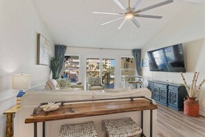 Een televisie en een dvd-speler