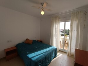 3 Schlafzimmer, kostenloses WLAN, Bettwäsche