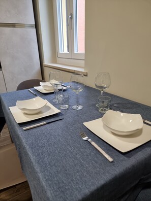 Dining - TWO-ROOM APARTMENT with kitchen-PAVIA-near the center (Pavia)