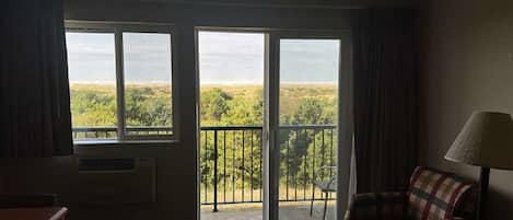 Luxury Room, 1 King Bed with Sofa bed, Non Smoking | Blackout drapes, iron/ironing board, free WiFi, bed sheets