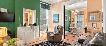 Charming Churchill Downs Cottage