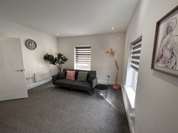 Deluxe Apartment, City View | 2 bedrooms, Egyptian cotton sheets, premium bedding, memory foam beds - 50 wood street burton (Burton on Trent)