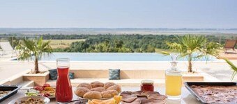 Haus Mountain /house Mountain