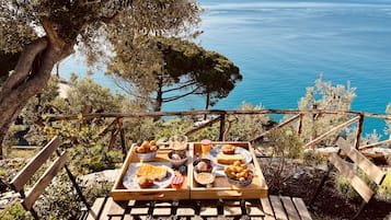 Colazione preparata su ordinazione inclusa, servita tutte le mattine 