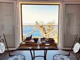 Camera Standard, vista mare | Postazione laptop, Wi-Fi gratuito