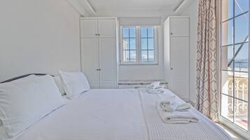 Apartemen Superior, pemandangan laut | 3 kamar tidur, setrika/meja setrika, dan Wi-Fi gratis