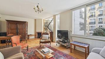 TV, books, video library