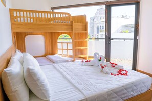 Habitación cuádruple familiar | Insonorización y wifi gratis