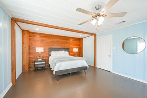 3 slaapkamers, reisbedje, gratis wifi, beddengoed