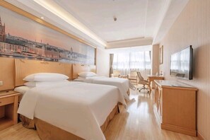 Superior Double Room | In-room safe, desk, laptop workspace, blackout drapes