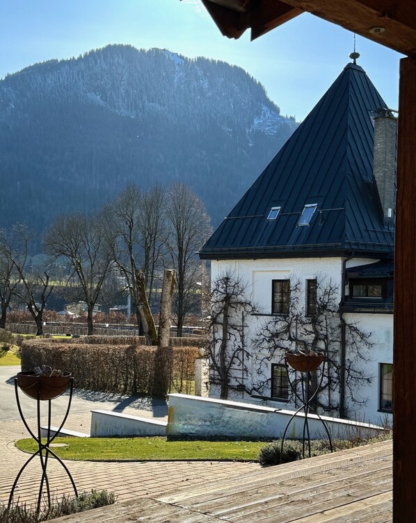 Front of property - TURM KAPS Luxury Home by Belle Stay (Kitzbuhel)