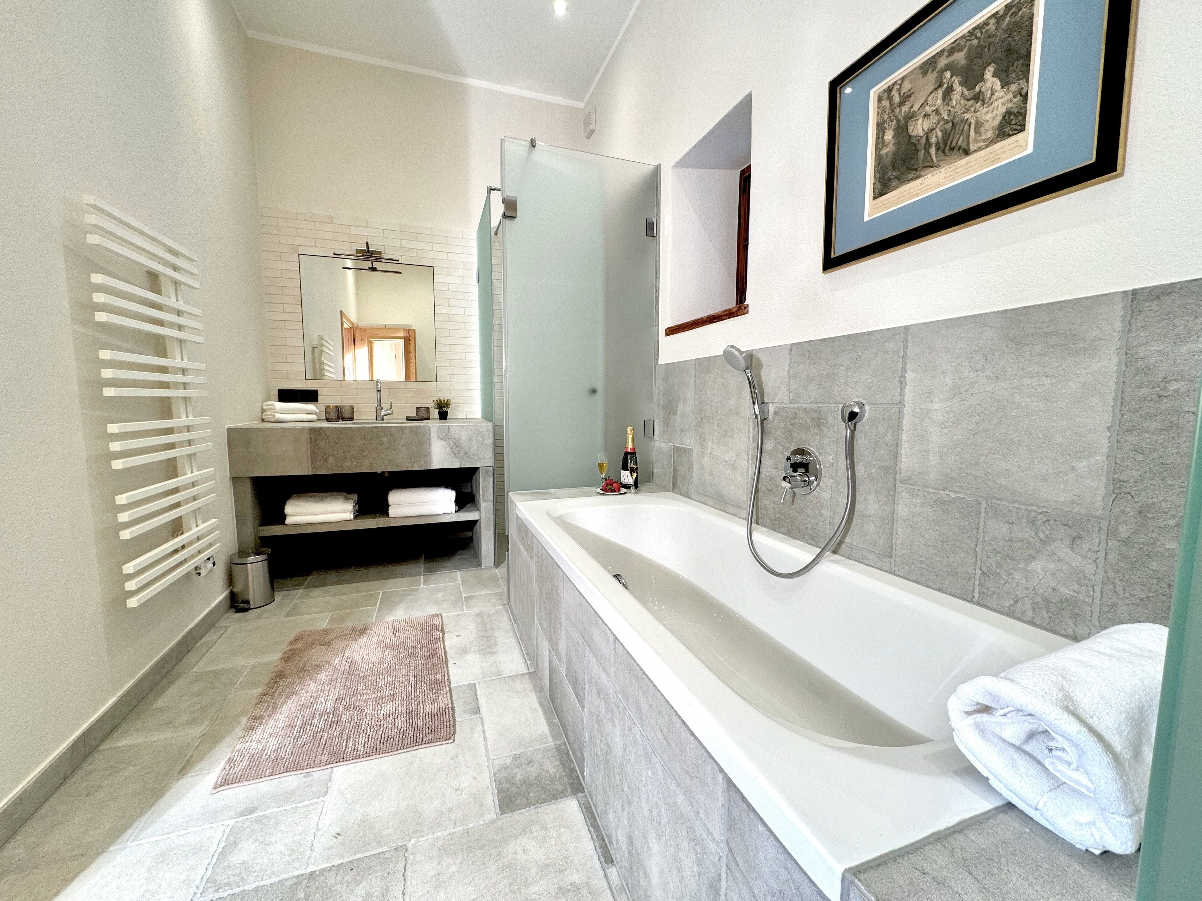 Deluxe House, Mountain View | Bathroom | Hair dryer, towels, soap, shampoo