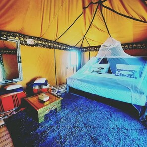 Tente luxueuse, 1 lit double