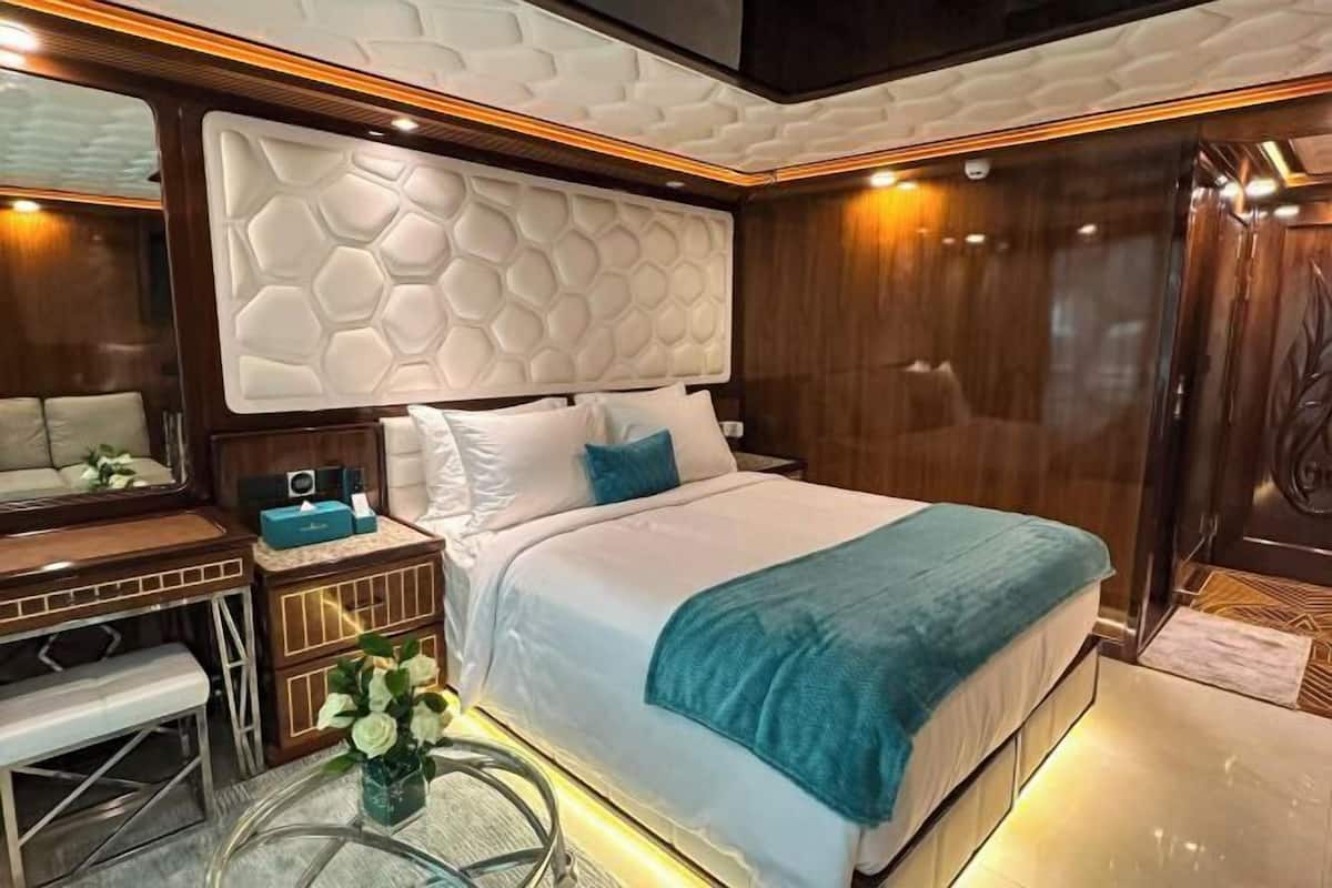 1 quarto, roupas de cama premium, frigobar, cofres nos quartos