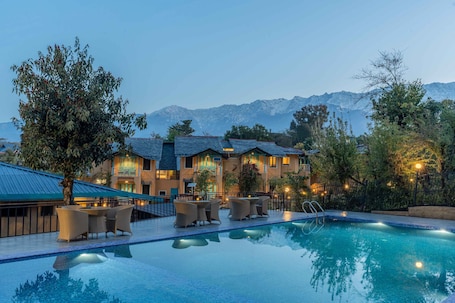 Seasonal outdoor pool