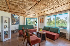 Reception - Tree of Life Birdsong Chalets (Dharamshala)