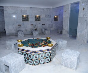 Baño de vapor, masajes deportivos y masajes