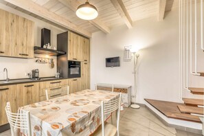 Frigorifero, forno, tostapane, pentole/stoviglie/utensili