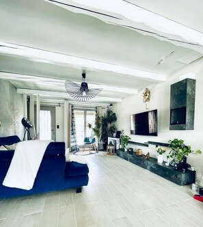 Living area - Villa Nyvioni, Proche de la mer Avec Piscine et SPA (Agde)