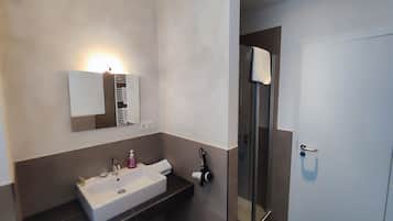 Basic-Zimmer | Badezimmer