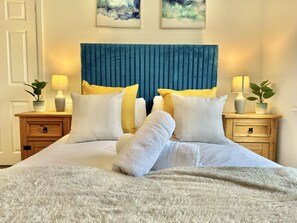 4 habitaciones, tabla de planchar con plancha y wifi gratis 